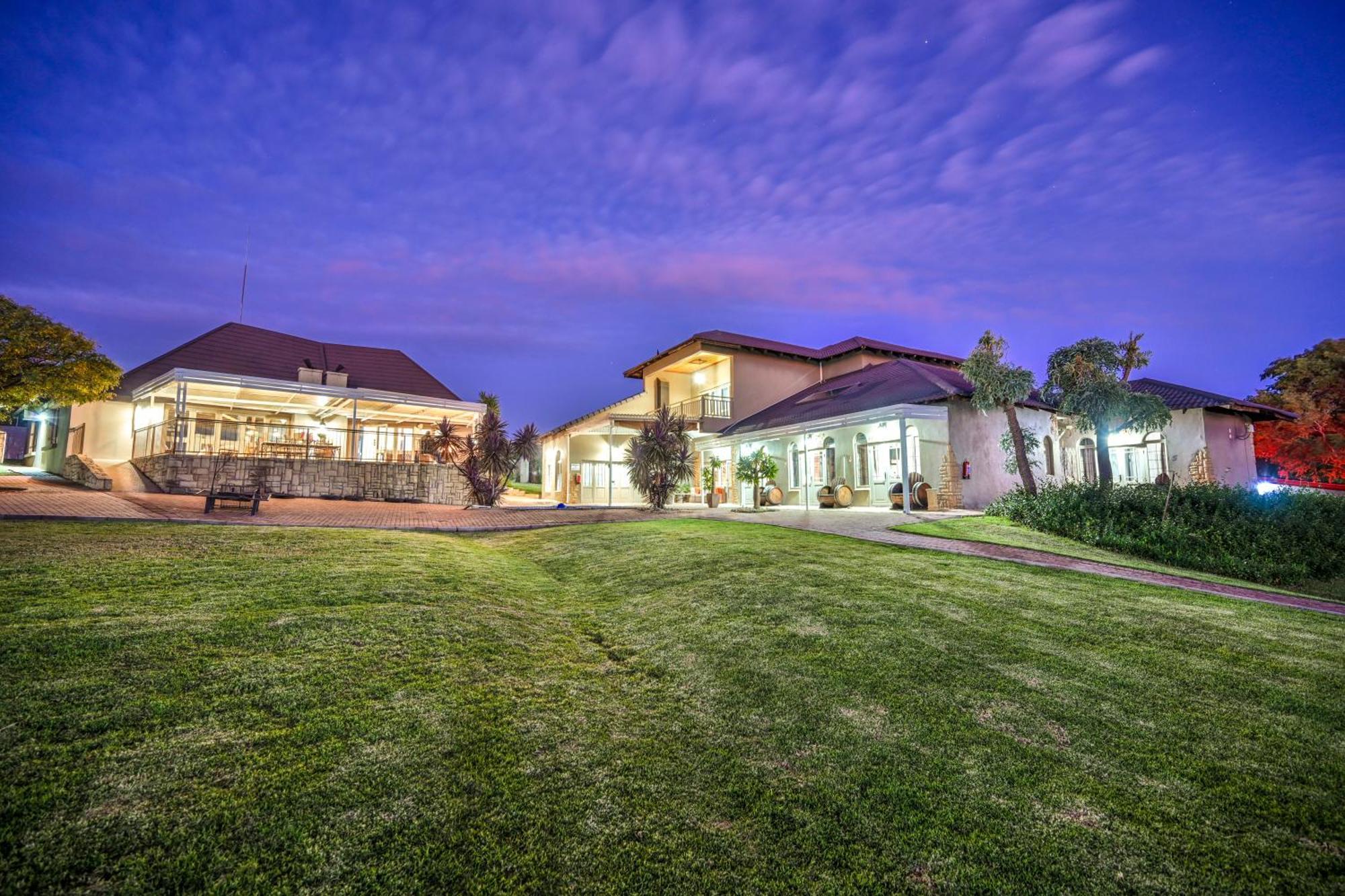 Blue Rain Guest House Bloemfontein Exterior photo