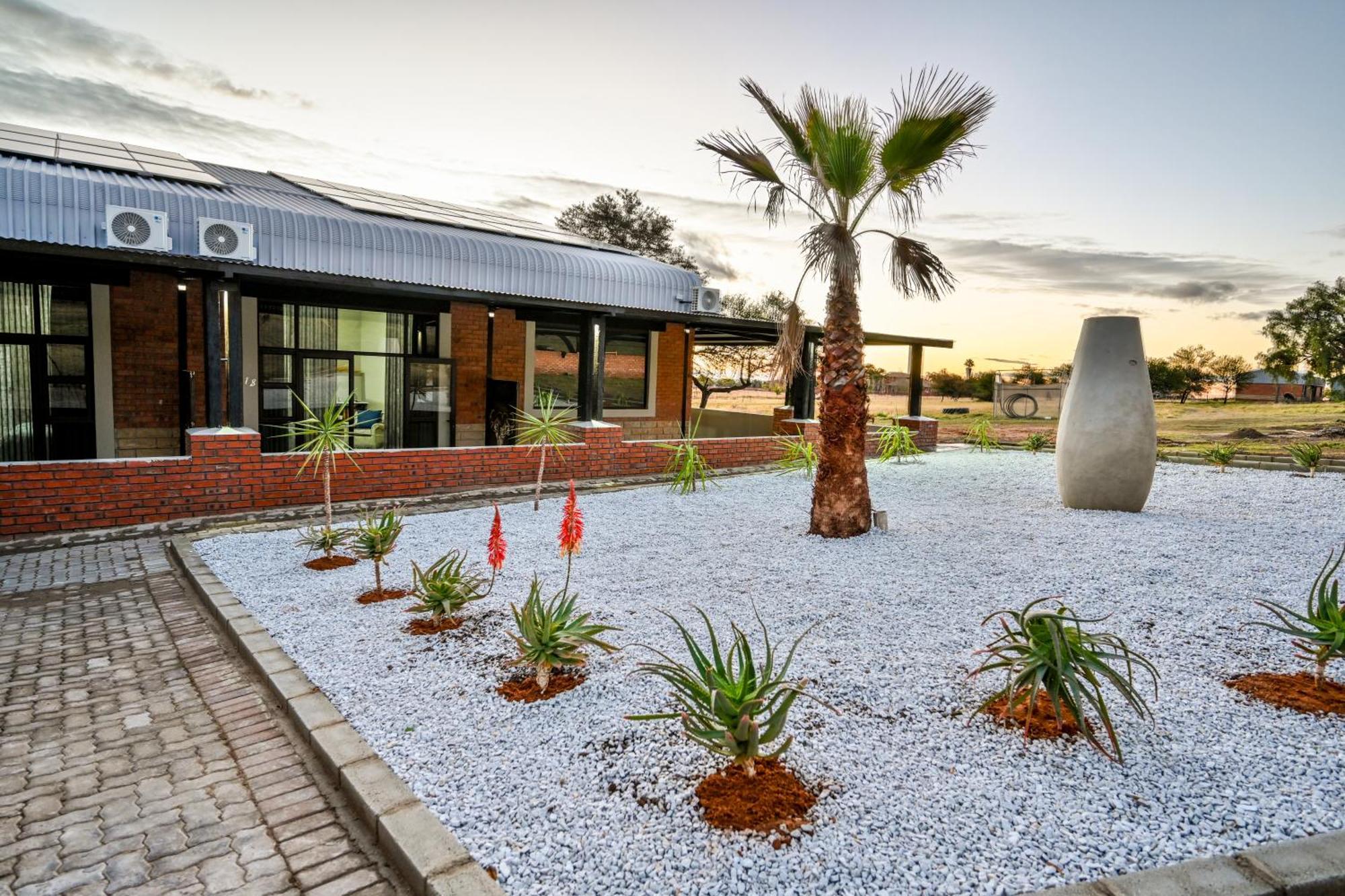 Blue Rain Guest House Bloemfontein Exterior photo